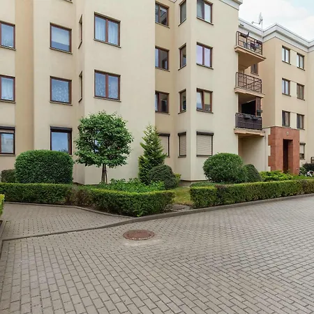 Daire Cozy Jelitkowski Dwor In With Parking By Renters Gdansk