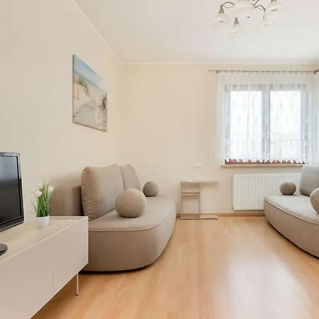 Daire Cozy Jelitkowski Dwor In With Parking By Renters Gdansk